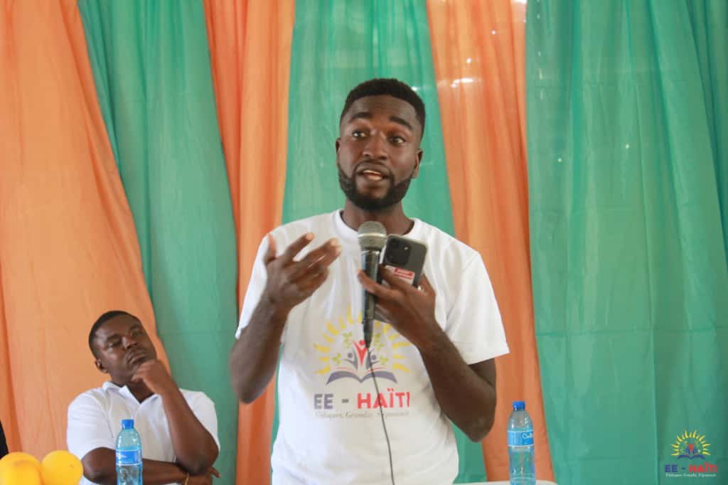 Johnson MARC : Un jeune leader &eacute;mergent qui inspire une nouvelle g&eacute;n&eacute;ration &agrave; Cit&eacute; Soleil